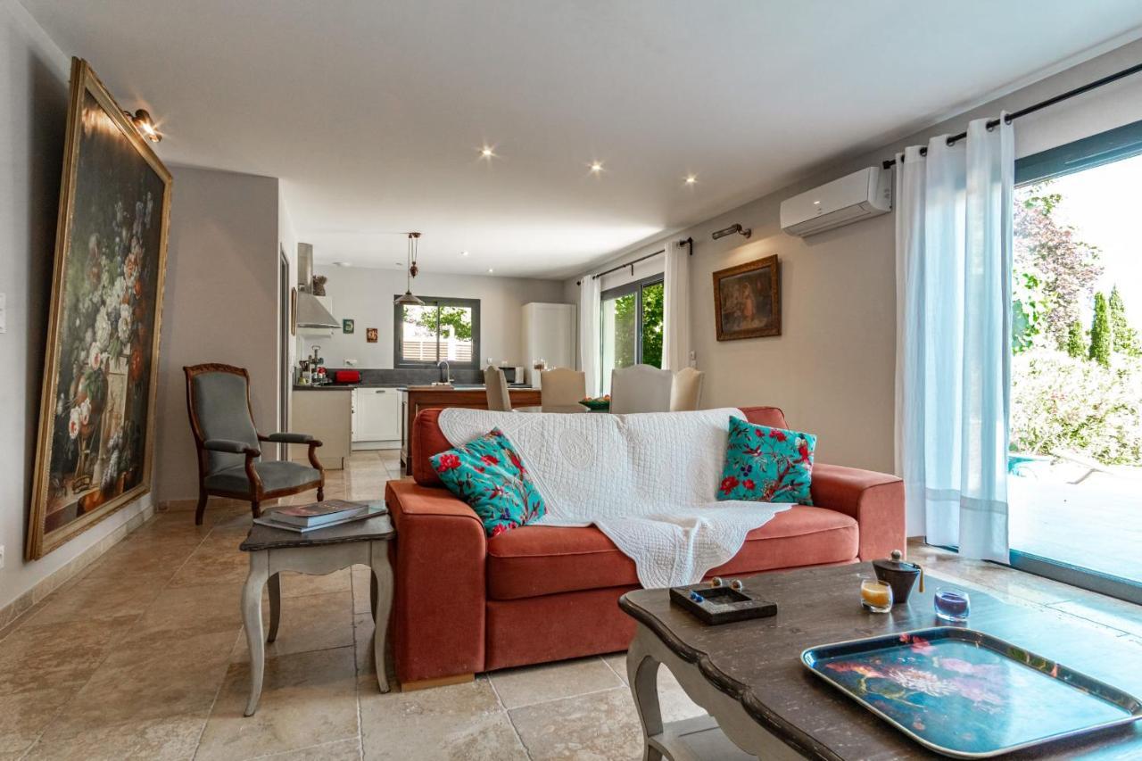 La Verdiere - Contemporary House With Garden And Private Pool L'Isle-sur-la-Sorgue Exterior photo