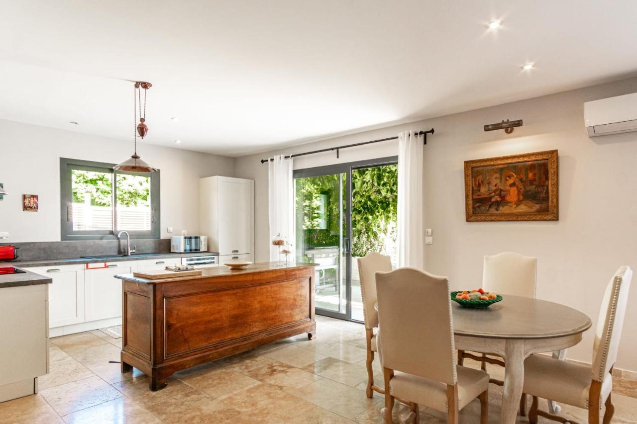 La Verdiere - Contemporary House With Garden And Private Pool L'Isle-sur-la-Sorgue Exterior photo